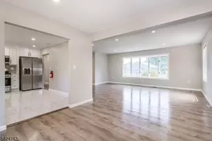 8 Wilcox Ave, Wharton, NJ 07885 - Photo 16