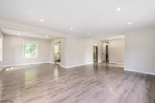 8 Wilcox Ave, Wharton, NJ 07885 - Photo 4