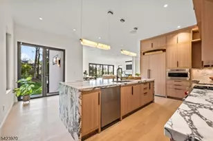 9 Farbrook Dr, Millburn, NJ 07078 - Photo 32