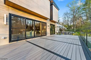 9 Farbrook Dr, Millburn, NJ 07078 - Photo 20