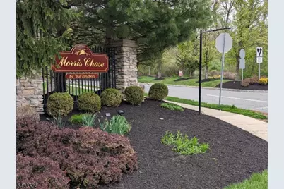 9 Pembrook Ln, Mount Olive, NJ 07828 - Photo 1