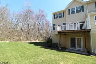 9 Pembrook Ln, Mount Olive, NJ 07828 - Photo 28