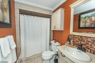 33 Lawrence Rd, Randolph Township, NJ 07869 - Photo 16