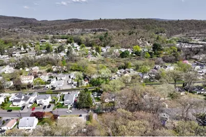 102 Greenwood Ave, Wanaque, NJ 07420 - Photo 18