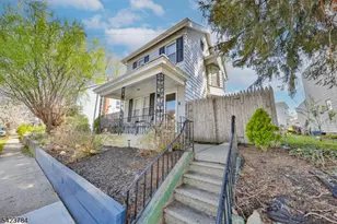 389 Grant St, Phillipsburg, NJ 08865 - Photo 2