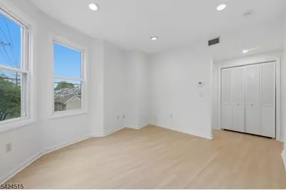 382-384 Belleville Ave #2L, Belleville, NJ 07109 - Photo 6