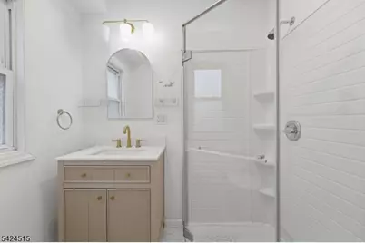 382-384 Belleville Ave #2L, Belleville, NJ 07109 - Photo 8