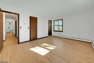 24 Deerhaven Ln, Jefferson Township, NJ 07435 - Photo 22