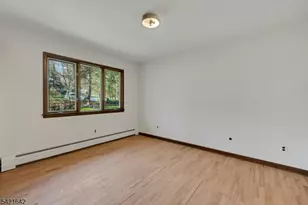 24 Deerhaven Ln, Jefferson Township, NJ 07435 - Photo 16