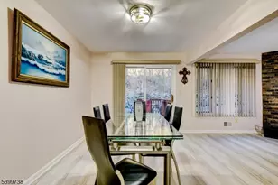 6 Hansen Pl, Wayne Twp., NJ 07470 - Photo 12