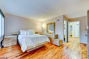 6 Hansen Pl, Wayne Twp., NJ 07470 - Photo 32