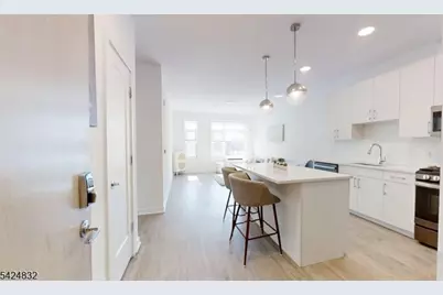 1181 Morris Ave #307, Union Township, NJ 07083 - Photo 2