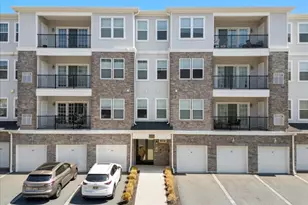 11 Veterans Wy, Morris Plains, NJ 07950 - Photo 4