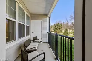 11 Veterans Wy, Morris Plains, NJ 07950 - Photo 20
