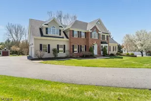 36 Grove Farm Rd, Union Township, NJ 08867 - Photo 2