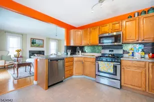 13 Witherwood Dr, Hardyston Township, NJ 07419 - Photo 10