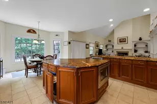 22 Mdw Lk Dr, Mahwah Twp., NJ 07430 - Photo 14