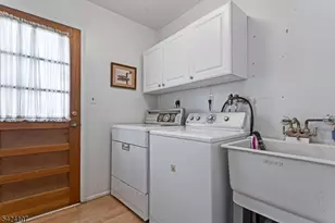 140 Flintlock Rd, Parsippany, NJ 07950 - Photo 10