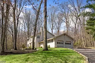 140 Flintlock Rd, Parsippany, NJ 07950 - Photo 2