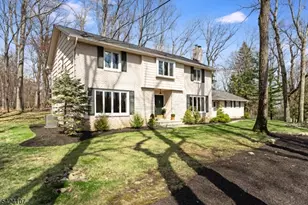 140 Flintlock Rd, Parsippany, NJ 07950 - Photo 4