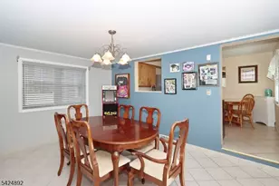 722 Pine St, Roselle Park, NJ 07204 - Photo 8