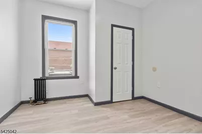211 N 13th St, Newark, NJ 07107 - Photo 4