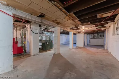 211 N 13th St, Newark, NJ 07107 - Photo 34