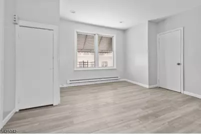211 N 13th St, Newark, NJ 07107 - Photo 24