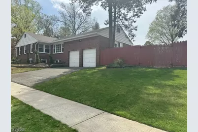 495 Berkeley Ave, Orange, NJ 07050 - Photo 4