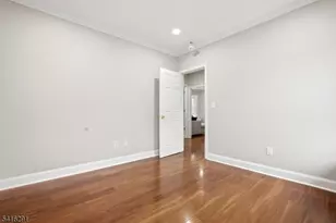 16 Munn St, Montclair, NJ 07042 - Photo 12