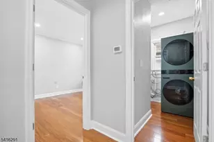 16 Munn St, Montclair, NJ 07042 - Photo 8