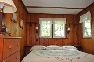 1193 Lakeside Dr E, Vernon, NJ 07422 - Photo 10