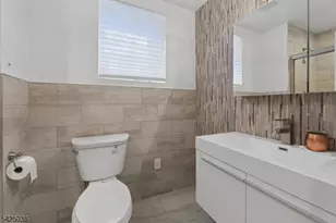 86 Crescent Ave, Passaic, NJ 07055 - Photo 36