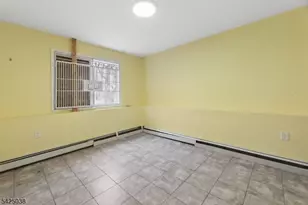 86 Crescent Ave, Passaic, NJ 07055 - Photo 38