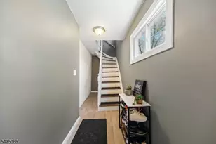 416 Frankfort St, Orange, NJ 07050 - Photo 6