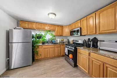 416 Frankfort St, Orange, NJ 07050 - Photo 10