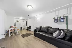 416 Frankfort St, Orange, NJ 07050 - Photo 16