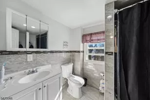 416 Frankfort St, Orange, NJ 07050 - Photo 12