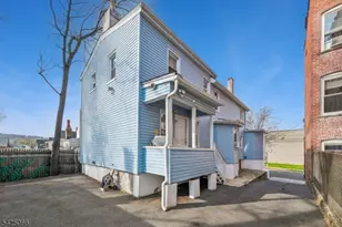 416 Frankfort St, Orange, NJ 07050 - Photo 18