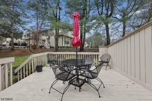 7 Valen Ct, Franklin Lakes, NJ 07417 - Photo 30