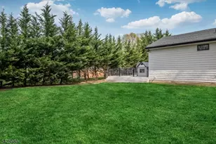 28 Glenroy Rd, Fairfield, NJ 07004 - Photo 30
