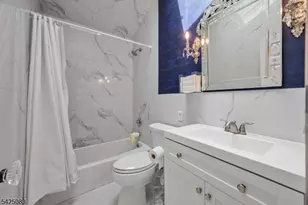28 Glenroy Rd, Fairfield, NJ 07004 - Photo 18