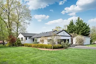 28 Glenroy Rd, Fairfield, NJ 07004 - Photo 2