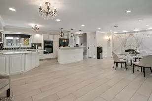 28 Glenroy Rd, Fairfield, NJ 07004 - Photo 4