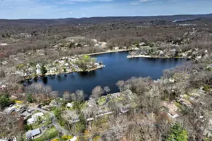 11 Mt Crest Rd, Jefferson Township, NJ 07438 - Photo 2