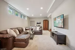 40 Highland Ave, Millburn, NJ 07078 - Photo 32