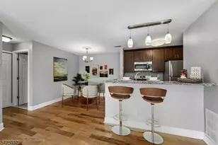 21 Lear Ct, East Brunswick Township, NJ 08816 - Photo 6