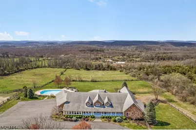 71 Kimble Ln, Sparta Township, NJ 07871 - Photo 1