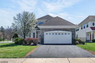 23 Schindler Ct, Franklin Township, NJ 08873 - Photo 2