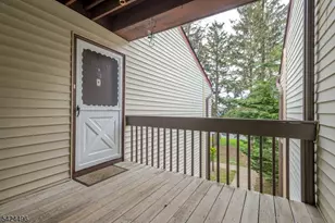 12 J Avon Dr, East Windsor Township, NJ 08520 - Photo 2
